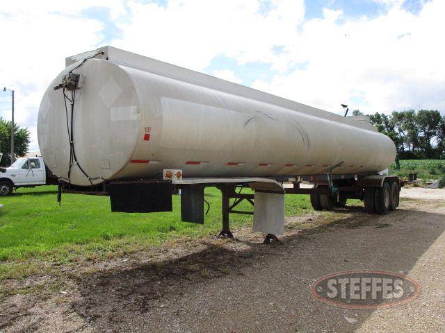 8500 gal- liquid manure tanker trailer_1.jpg